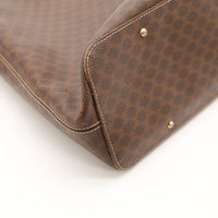 Détail coin inférieur sac Celine Macadam frottements légers — AMANA Vintage
