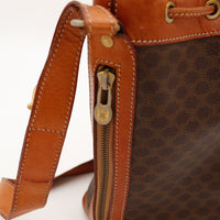Détail zip latéral et bandoulière Céline Macadam curseur vintage — AMANA Vintage