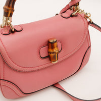 Vue du fond Tote Bag Bambou Gucci cuir grainé rose — AMANA Vintage