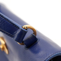 Détail anneau anse Saint Laurent Muse Two bleu marine — AMANA Vintage