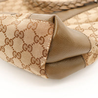 Détail coin supérieur Tote Bag Bamboo Gucci canvas et cuir — AMANA Vintage