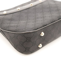 Détail coin inférieur gauche Hobo Bambou Gucci frottements cuir noir — AMANA Vintage