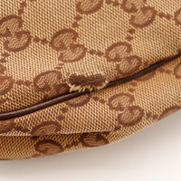 Détail coin inférieur Hobo Web Gucci effilochage canvas occasion — AMANA Vintage