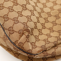 Détail coin inférieur Hobo Web Gucci frottements fils apparents — AMANA Vintage