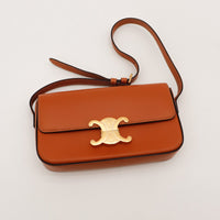 Sac Celine Triomphe cognac à plat bandoulière complète vue générale — AMANA Vintage