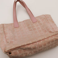 Intérieur Tote Bag Chanel New Travel Line doublure beige poche zippée — AMANA Vintage