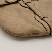 Détail coin inférieur Gucci Hobo Horsebit cuir Guccissima — AMANA Vintage