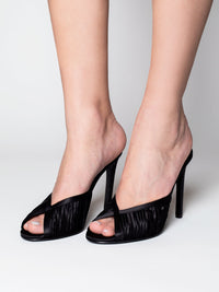 NOEMIE SATIN IN BLACK