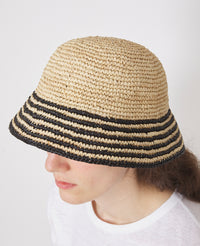 KNITTED STRIPED RAFIA BOB
